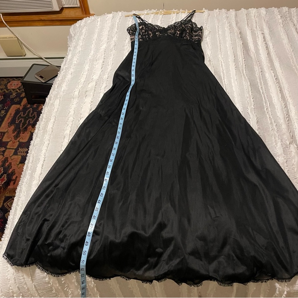 Vintage 50s Vanity Fair Black Lace Whimsigoth Maxi Lace Slip Dress Fits XS-S - Picture 9 of 12